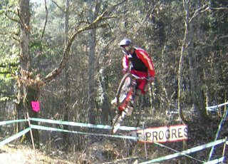 un gas qui fai du cross country